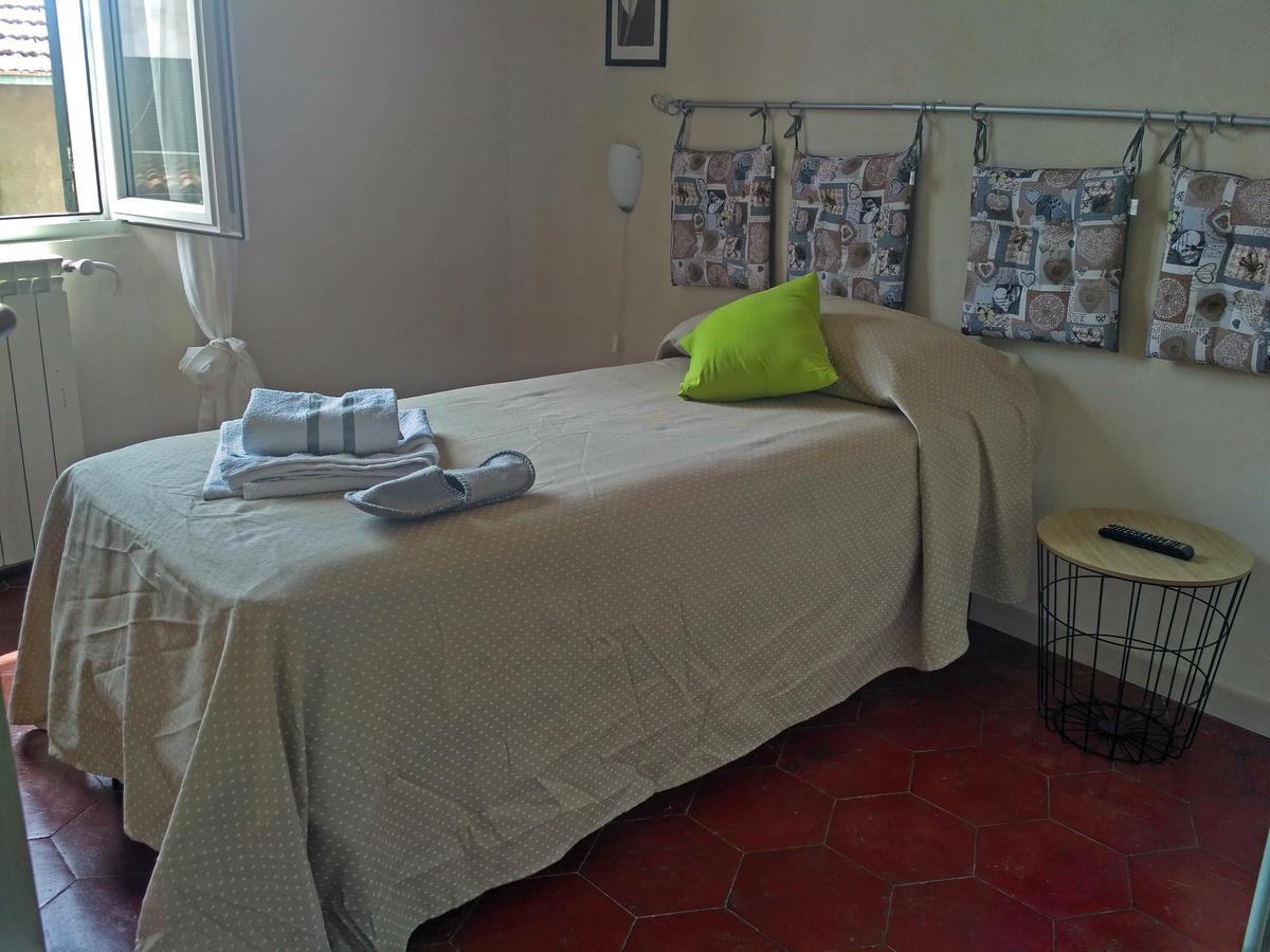 B&B L' Albicocco Gavi Bagian luar foto